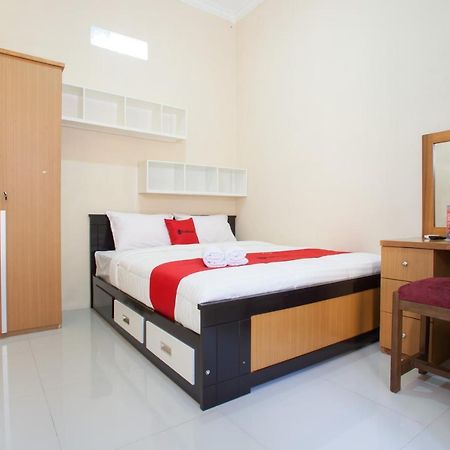 Hotel Reddoorz Syariah Near Untag Banyuwangi Banyuwangi  Exterior foto